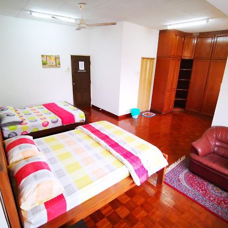 Lpm Room Tanjung Bungah  Eksteriør bilde