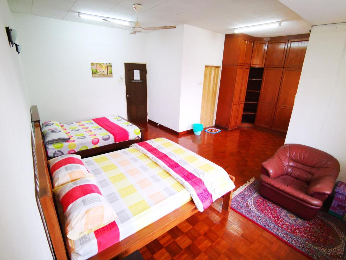 Lpm Room Tanjung Bungah  Eksteriør bilde