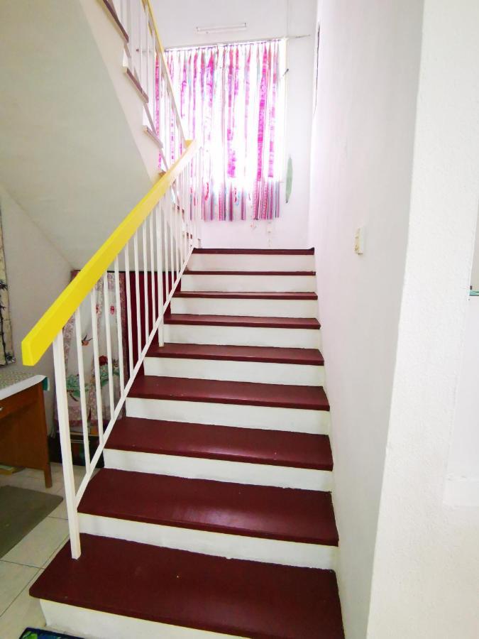 Lpm Room Tanjung Bungah  Eksteriør bilde